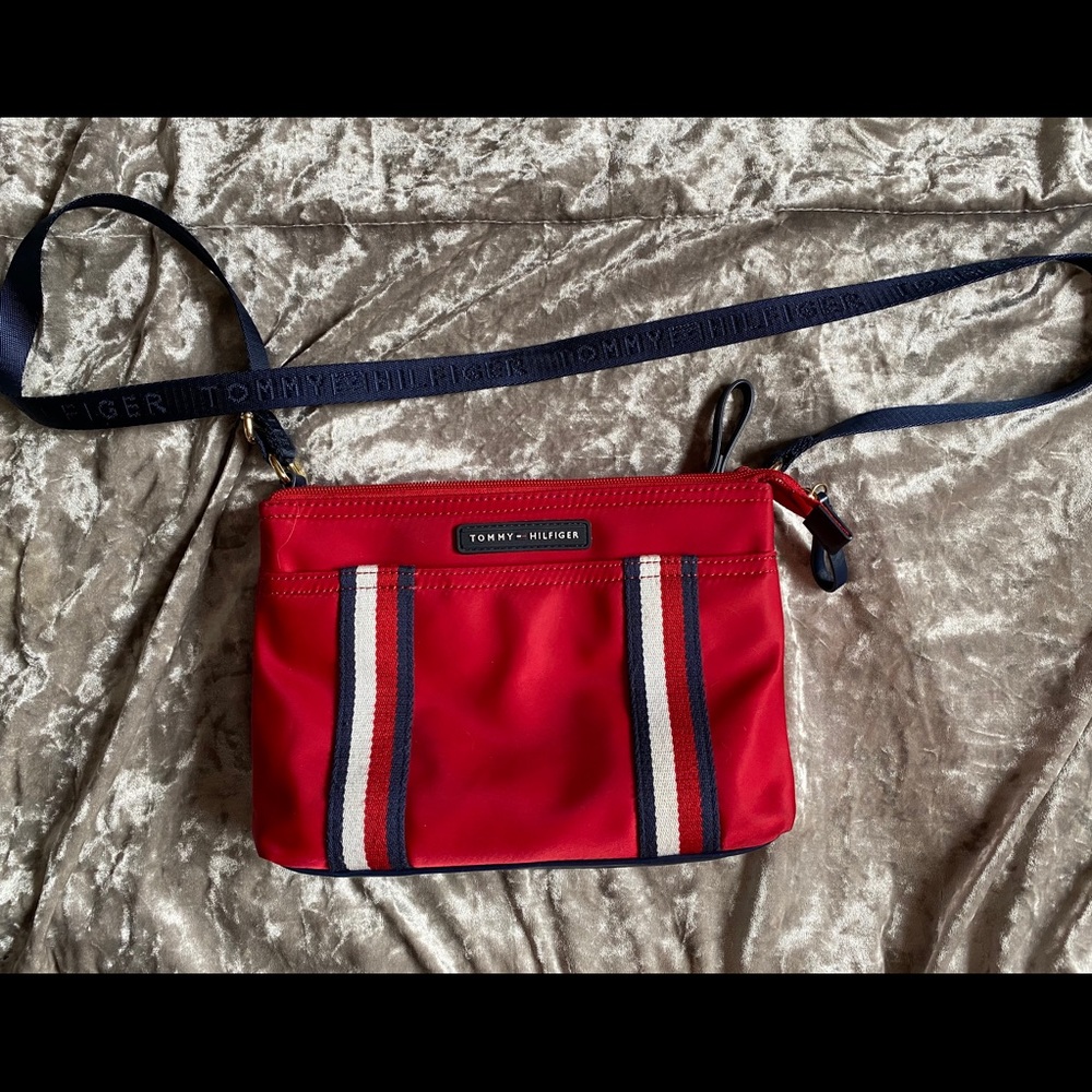 Perfect Little Tommy Hilfiger Bag!